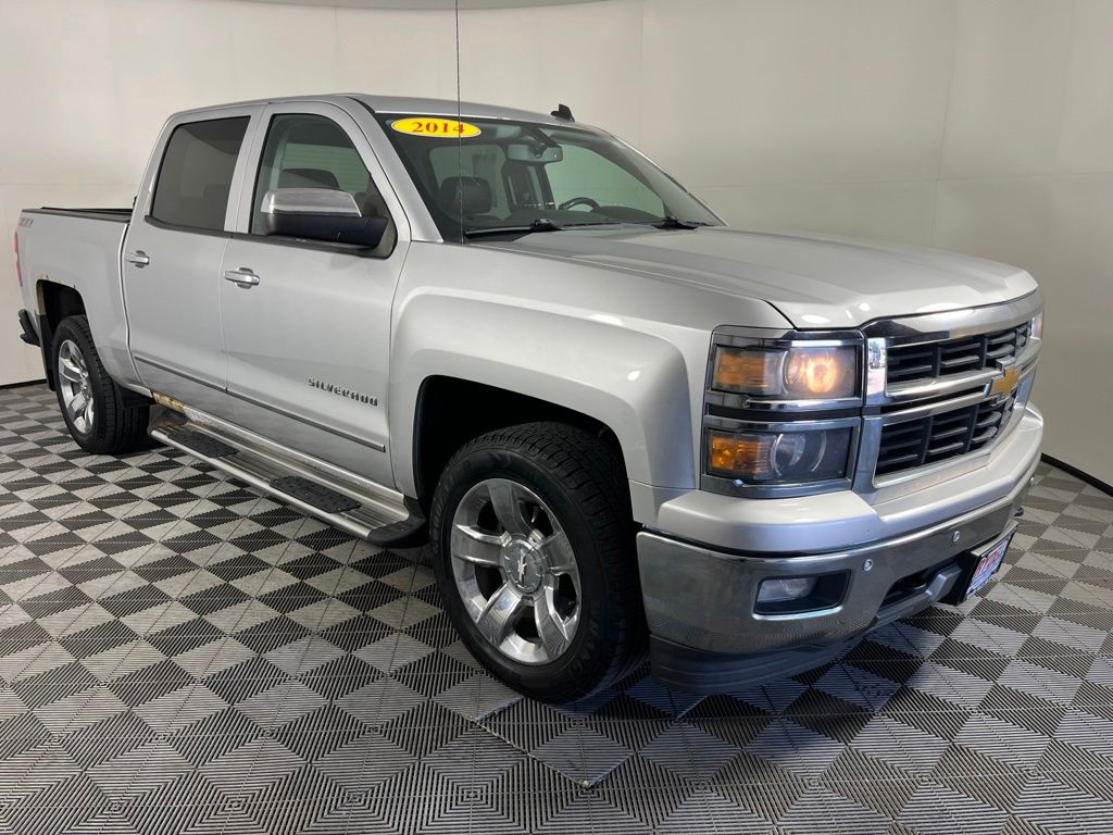 Silver Ice Metallic 2014 Chevrolet Silverado 1500 Pickup Truck Four-Wheel Drive 6-Speed Automatic Overdrive