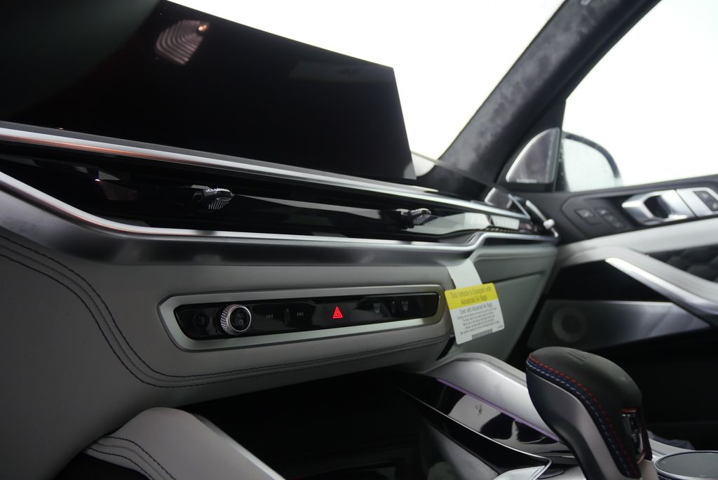 Thumbnail: 2026 BMW X5 - 21