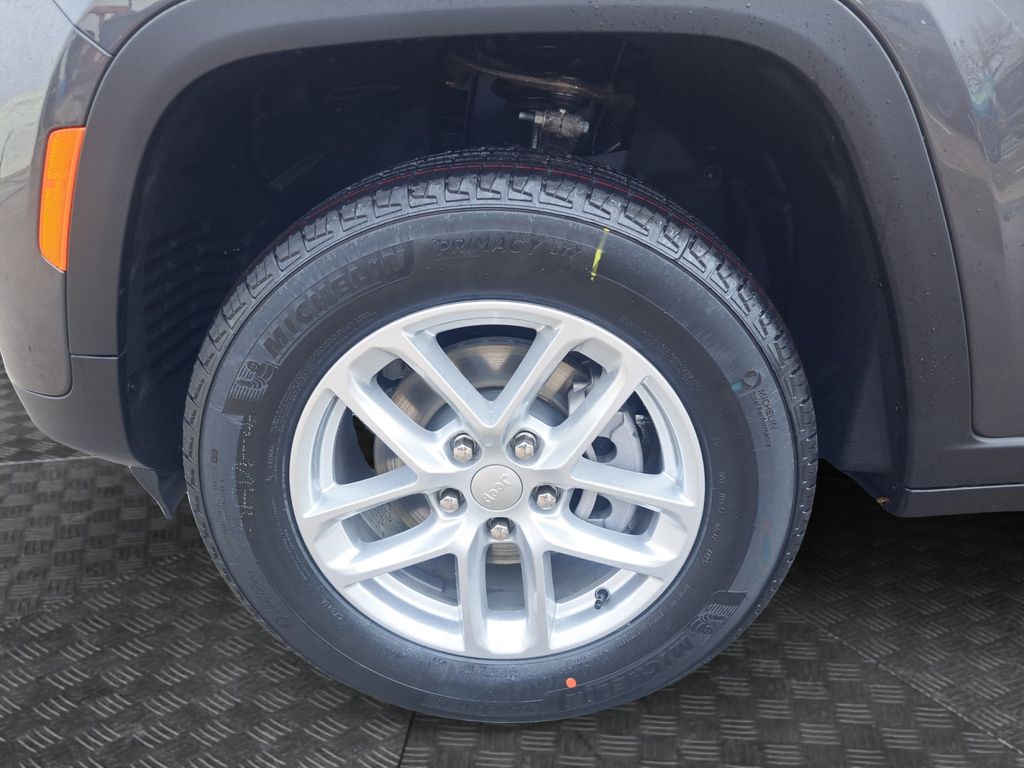 New Car 2025 Jeep Grand Cherokee  Laredo X For Sale Under $35,000 In Austin, Texas