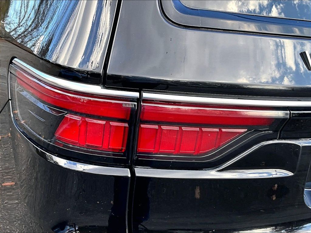 Used 2022 Jeep Wagoneer Series III 4D Sport Utility