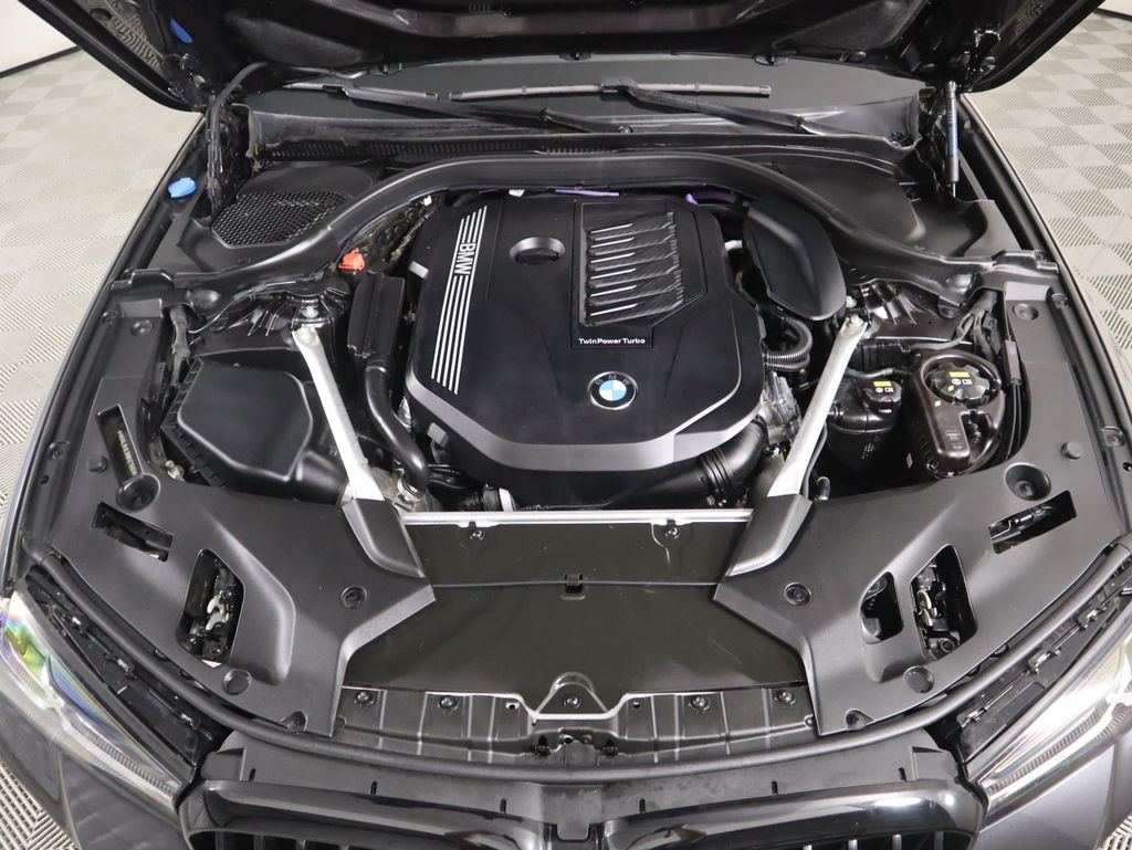 Thumbnail: 2021 BMW 5 Series - 30