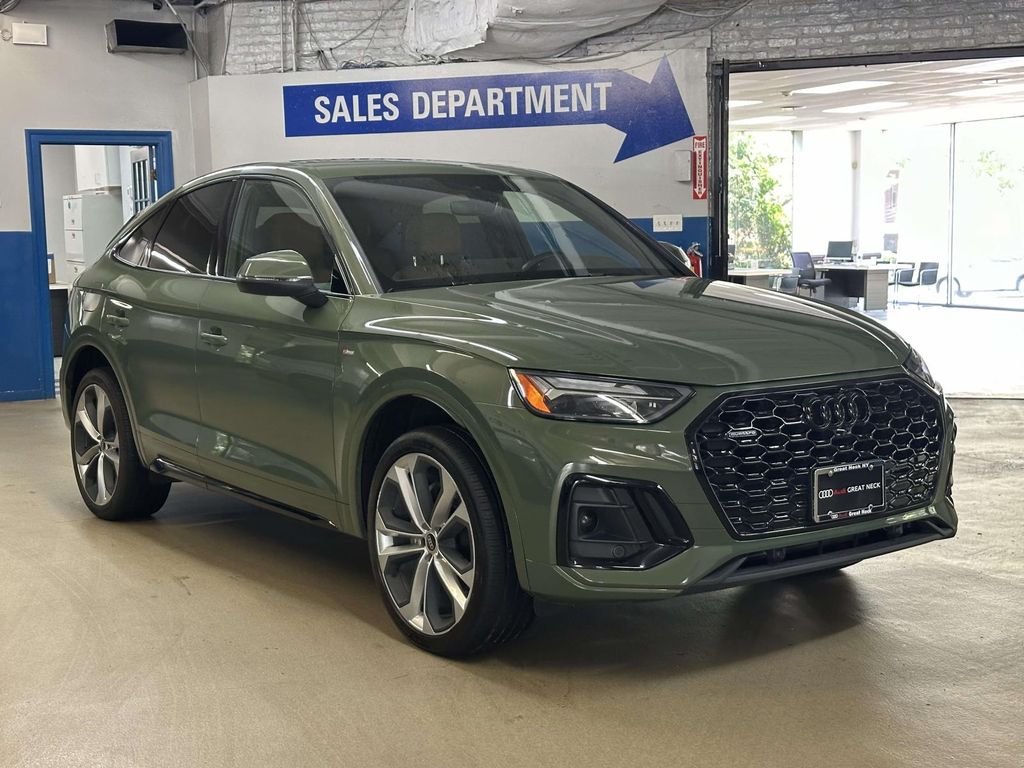 Green Metallic 2023 Audi Q5 Sportback quattro Premium Plus S Line 45 TFSI AWD Sedan All-Wheel Drive 7-Speed Automatic