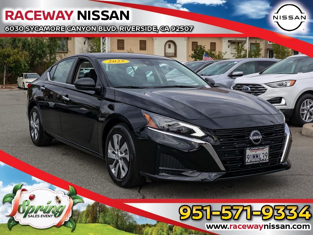 Super Black Clearcoat 2025 Nissan Altima 2.5 S FWD Sedan Front-Wheel Drive Continuously Variable Transmission