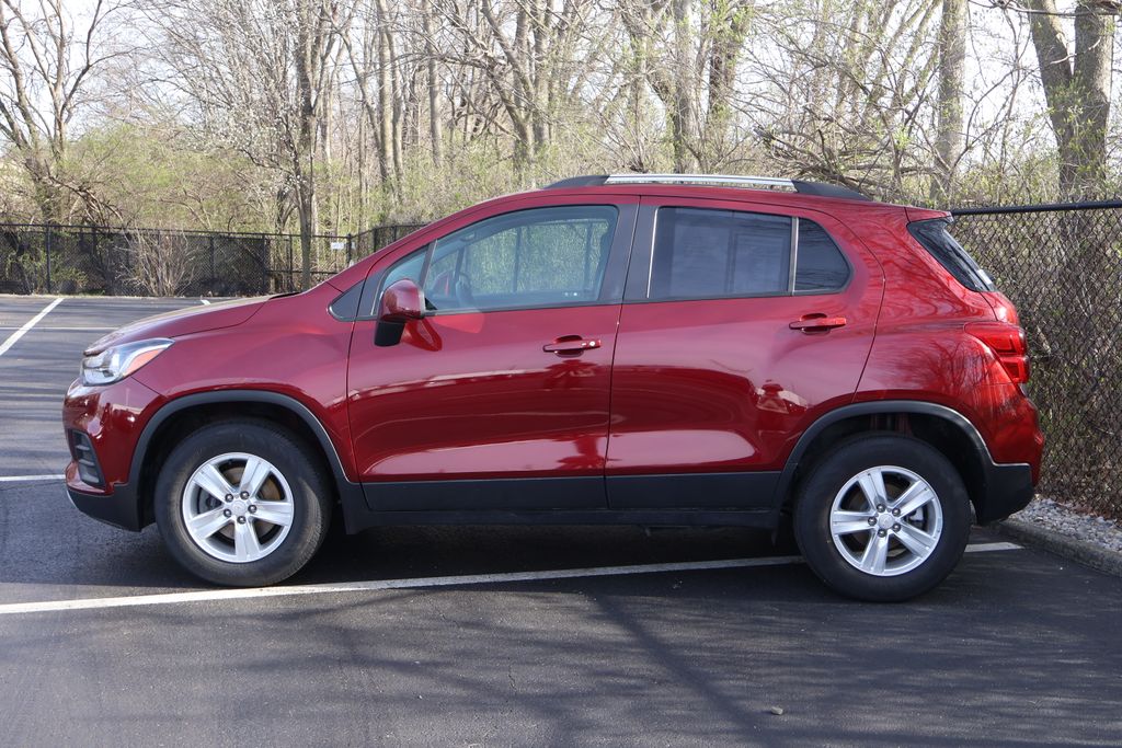 Thumbnail: 2022 Chevrolet Trax - 4