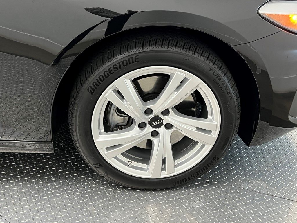 Thumbnail: 2025 Audi A5 - 13