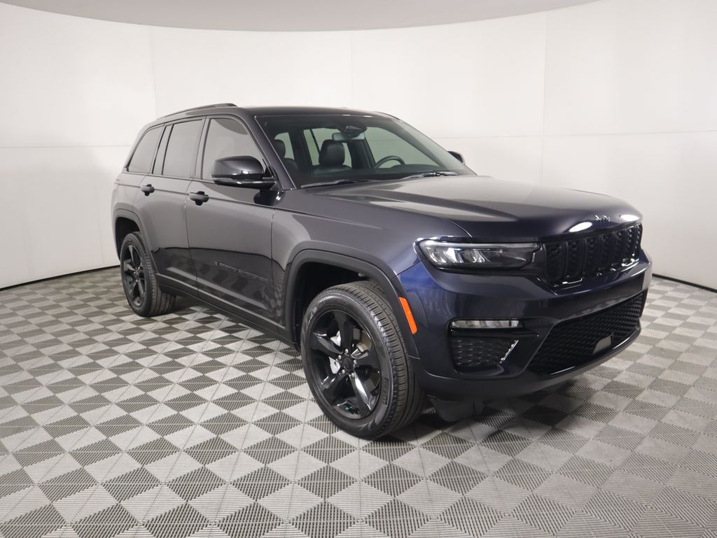 Thumbnail: 2024 Jeep Grand Cherokee - 3