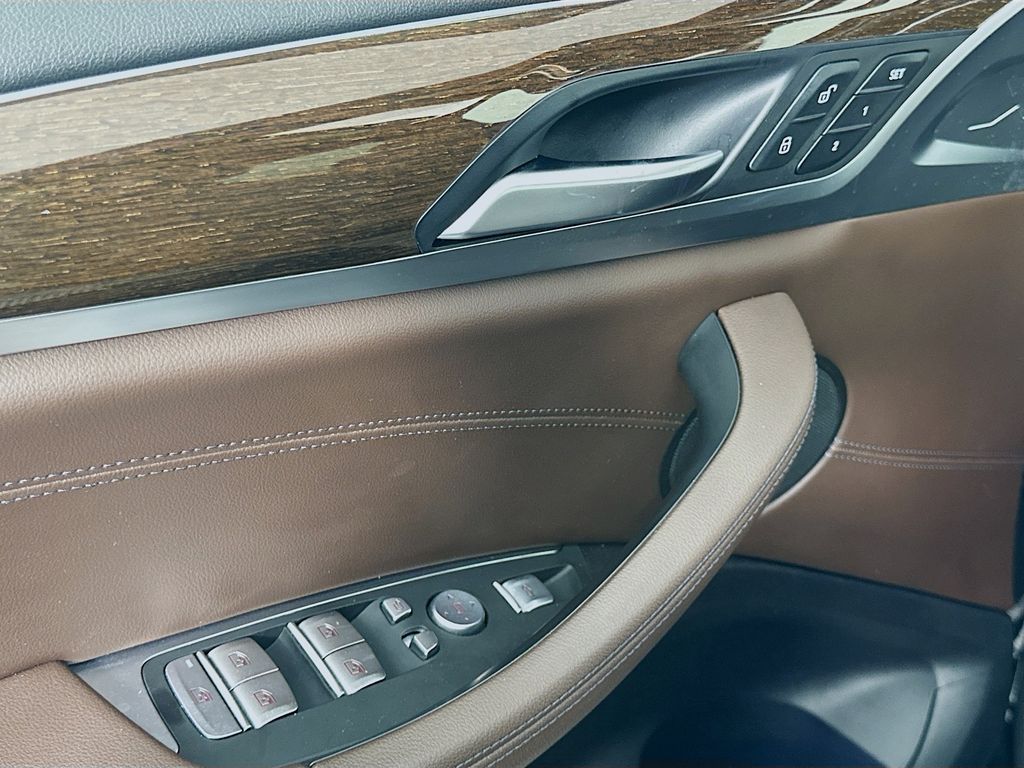 Thumbnail: 2022 BMW X3 - 18