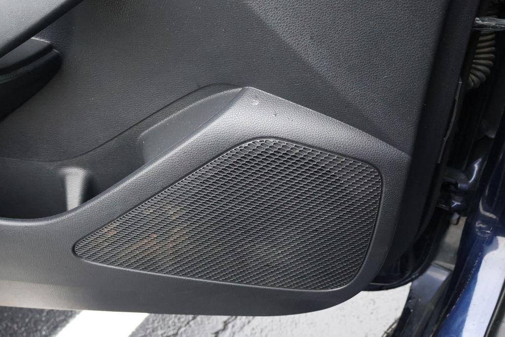 Thumbnail: 2021 Toyota Corolla - 16