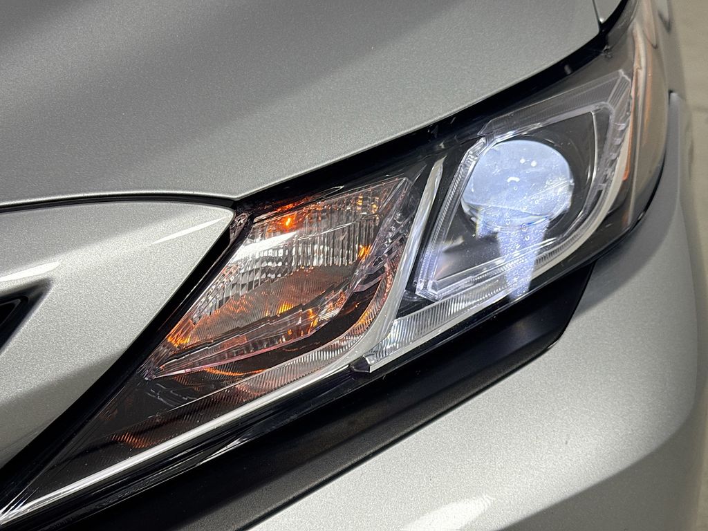 Used Car 2019 Toyota Camry Hybrid  Se For Sale Under $20,000 In Austin, Texas