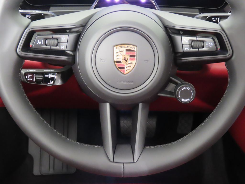 Thumbnail: 2026 Porsche Macan - 19
