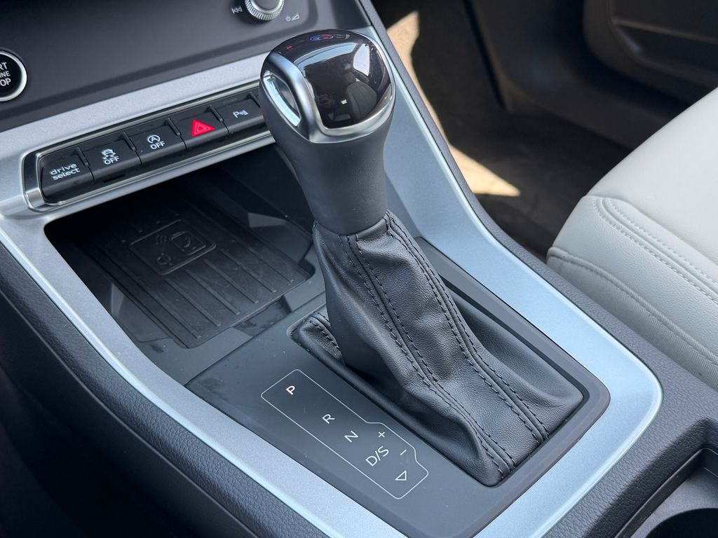 Thumbnail: 2023 Audi Q3 - 28