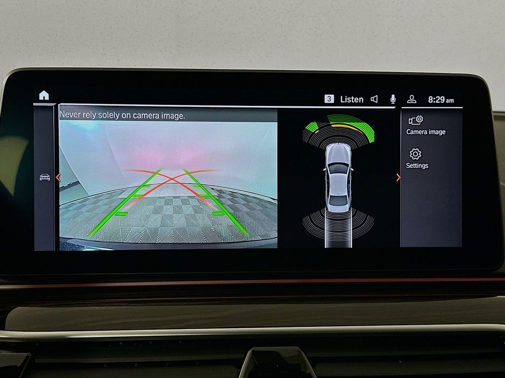 Thumbnail: 2023 BMW 5 Series - 14