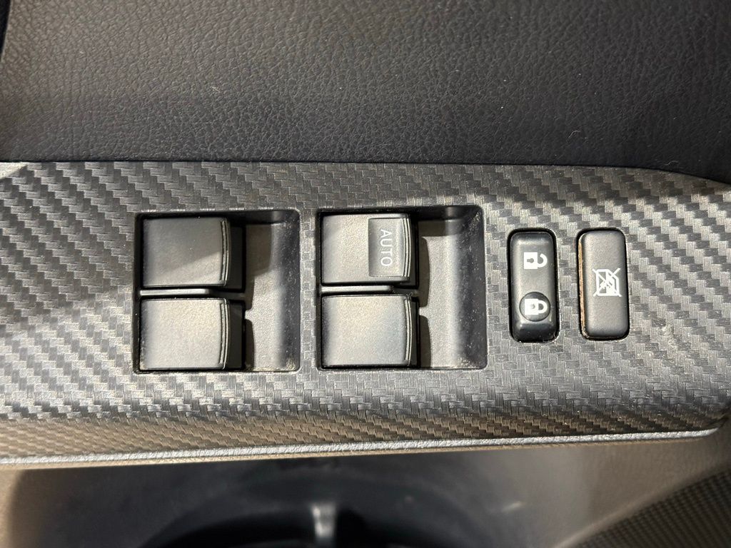 Thumbnail: 2015 Toyota RAV4 - 18