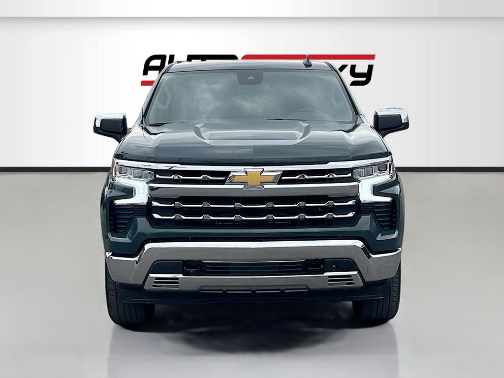 Used 2026 Gray Chevrolet LT image 2