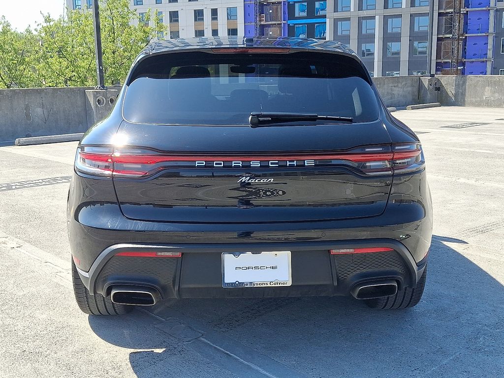 Thumbnail: 2023 Porsche Macan - 9