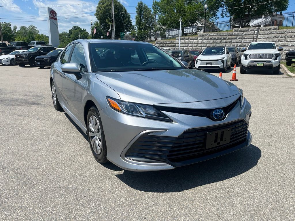 2023 Toyota Camry Hybrid LE