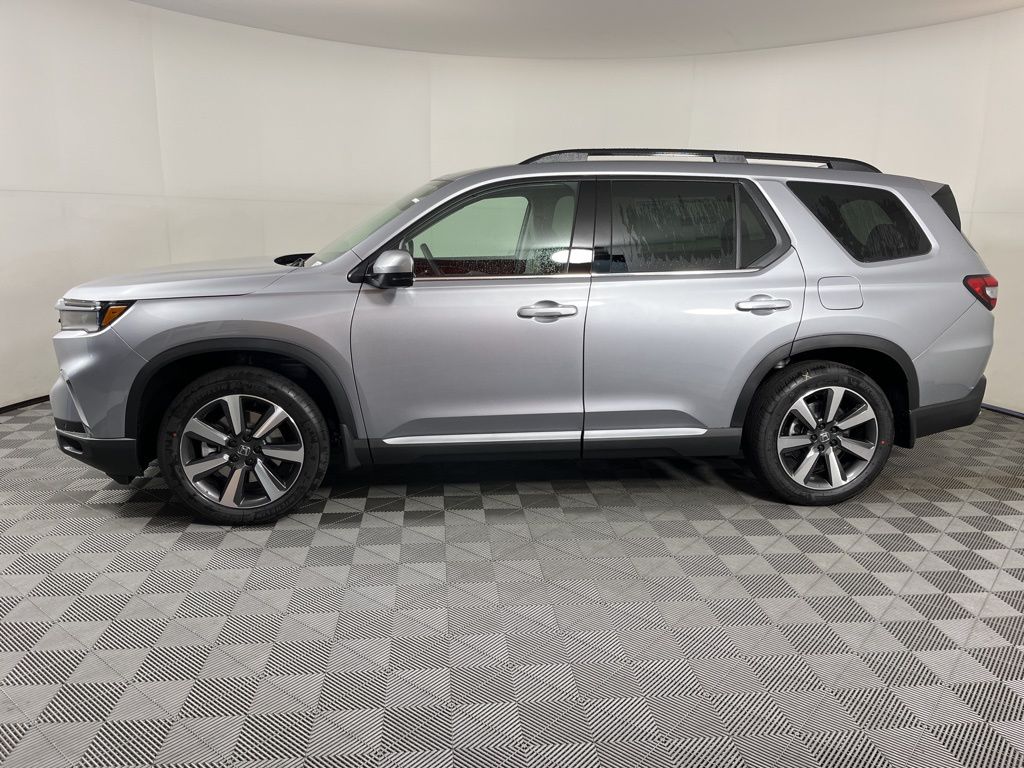 2025 Honda Pilot Touring 2