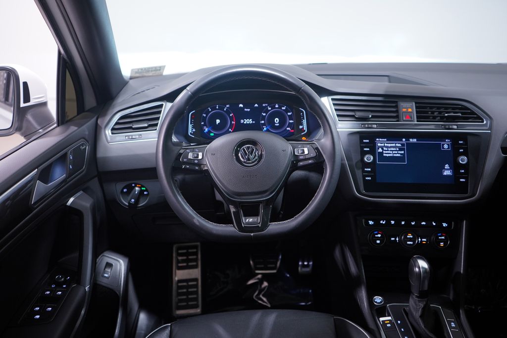 Thumbnail: 2020 Volkswagen Tiguan - 11