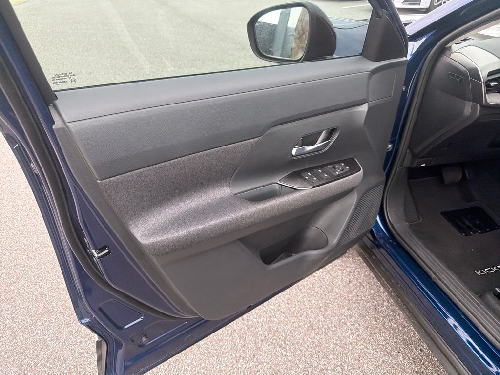 New 2026 Nissan Kicks SV 4D Sport Utility