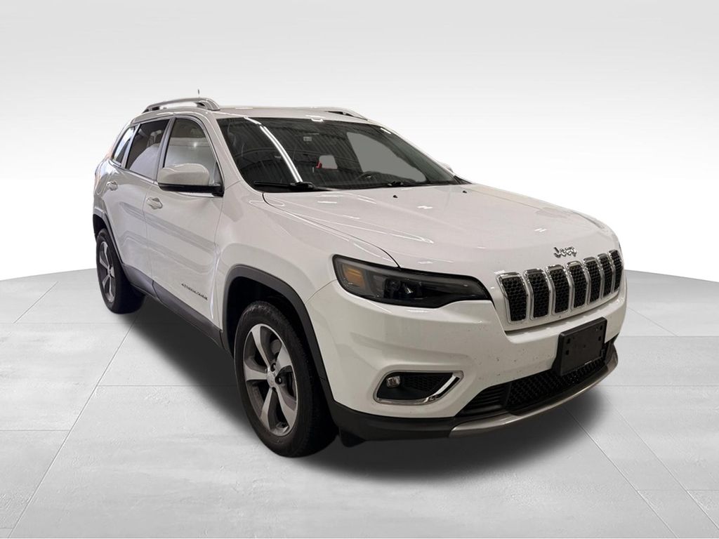 Thumbnail: 2019 Jeep Cherokee - 7