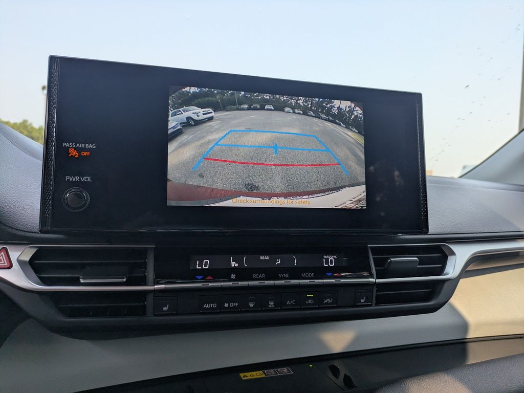 Used 2025 Toyota Sienna Van