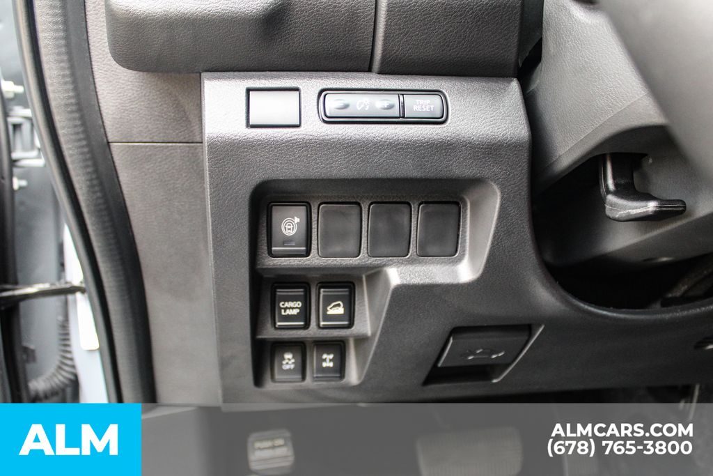 Used 2025 Gray Nissan PRO-4X image 31