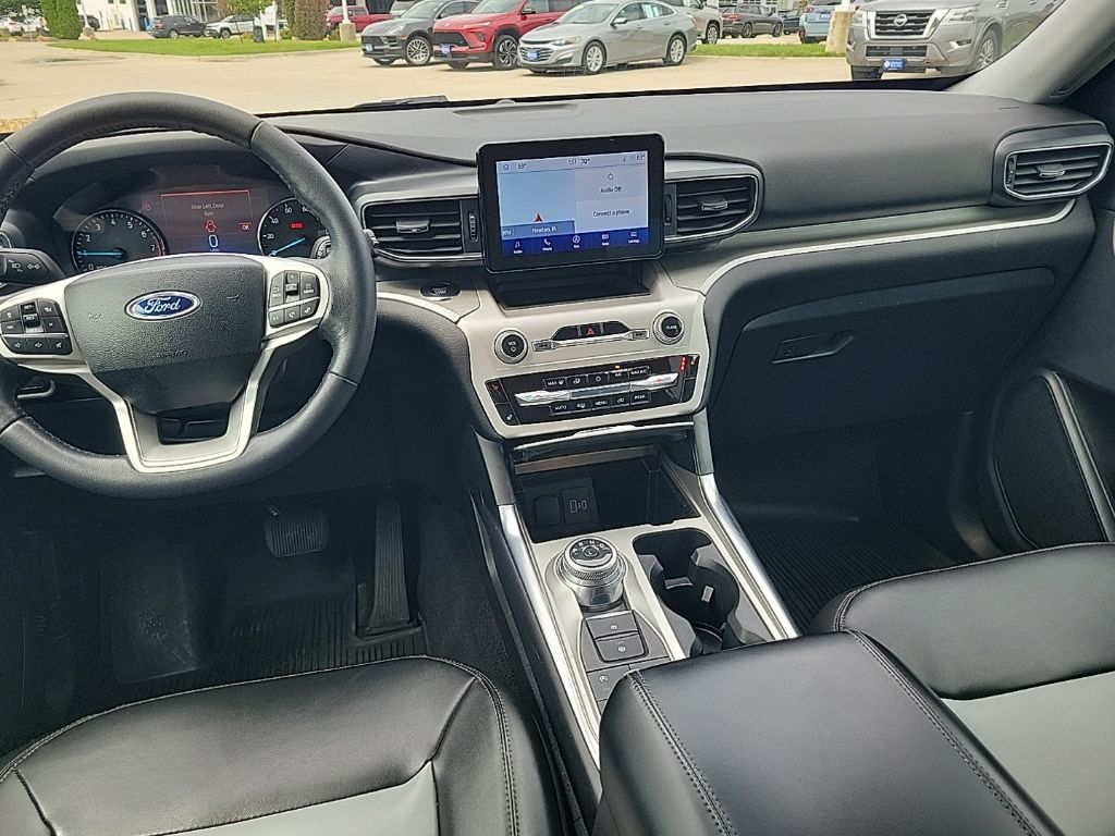 Used 2024 Ford Explorer SUV