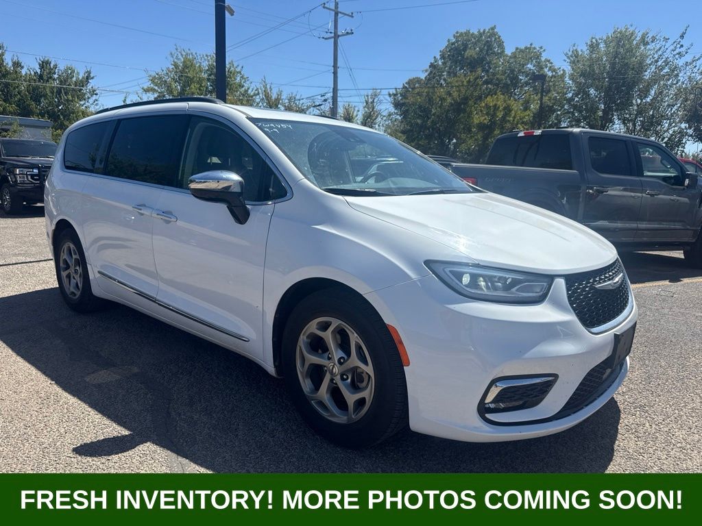 2023 Chrysler Pacifica Limited FWD