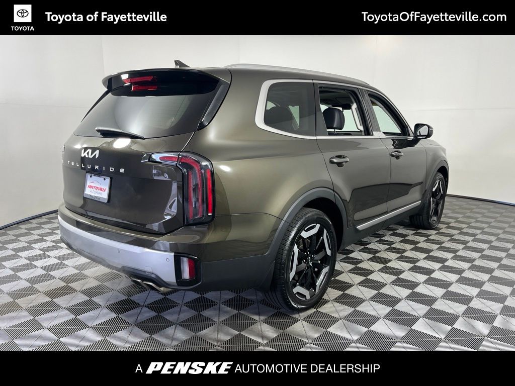 Thumbnail: 2023 Kia Telluride - 8