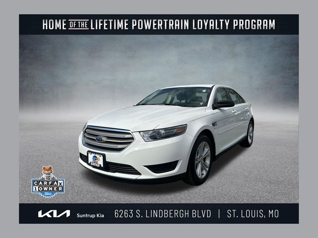 Oxford White 2017 Ford Taurus SE Sedan Front-Wheel Drive 6-Speed Automatic