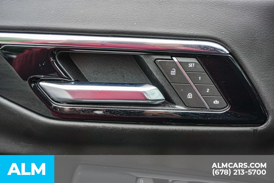 Used 2025 Gray Chevrolet LT image 51