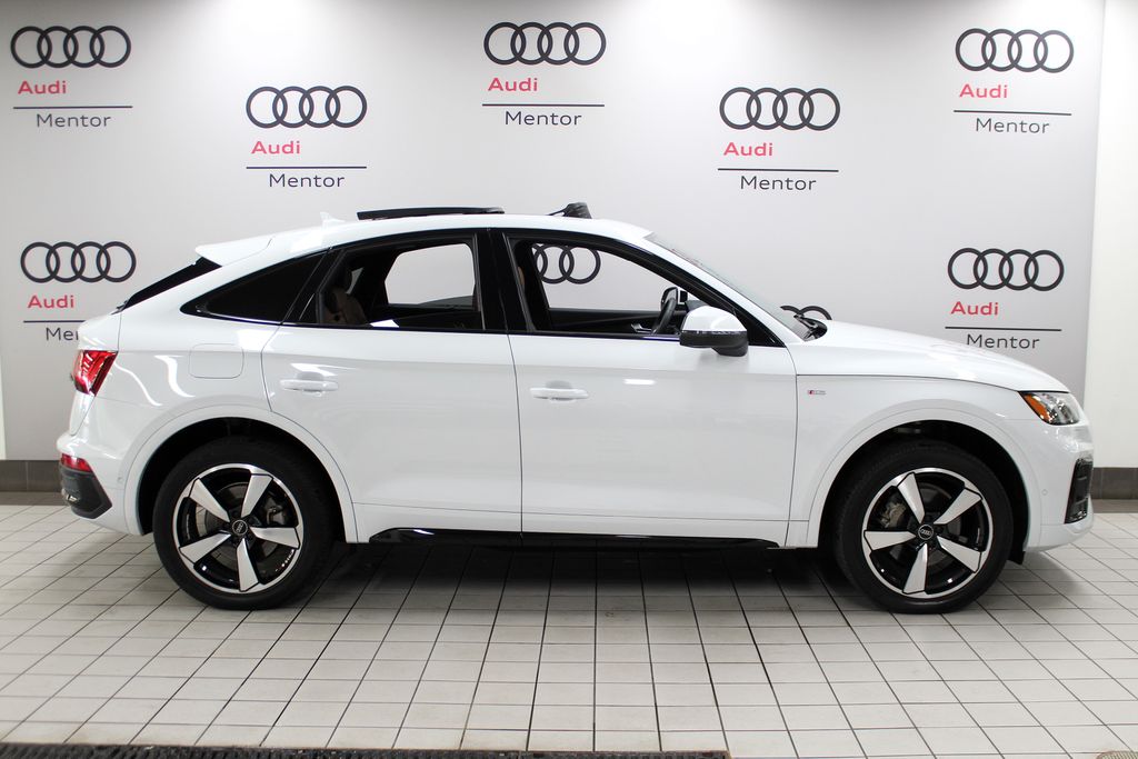 Thumbnail: 2023 Audi Q5 - 7