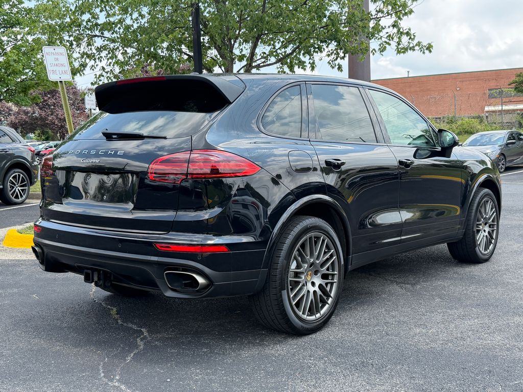 Thumbnail: 2017 Porsche Cayenne - 6