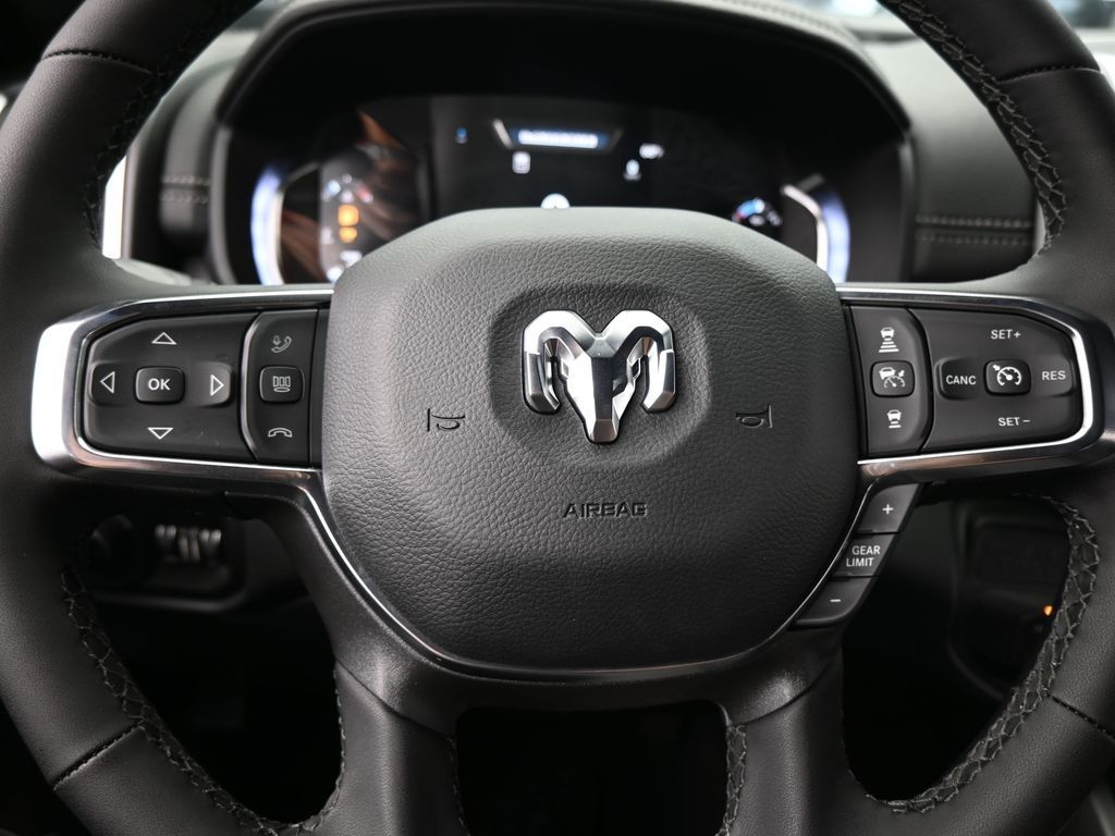 New 2026 Diamond Black Crystal Pearlcoat Ram Laramie image 26