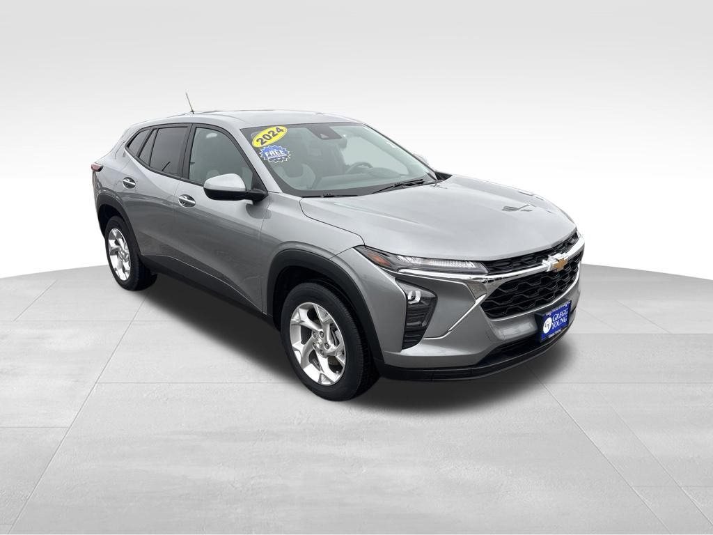 Used 2024 Chevrolet Trax SUV