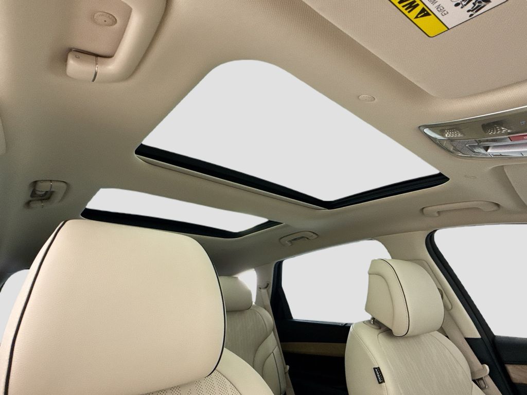 Thumbnail: 2023 Genesis GV80 - 17