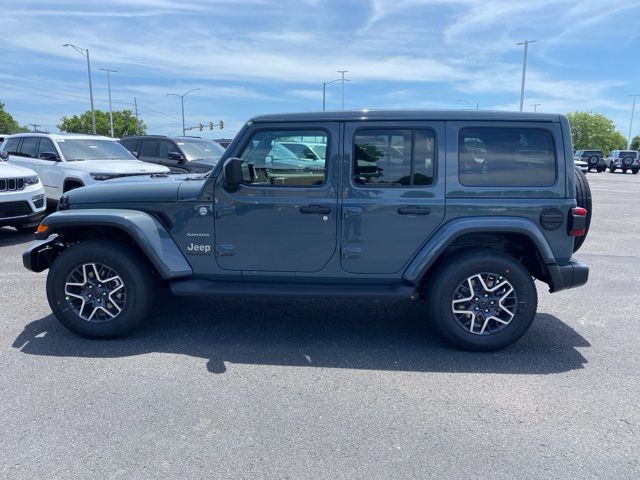 2024 Jeep Wrangler Sahara 11