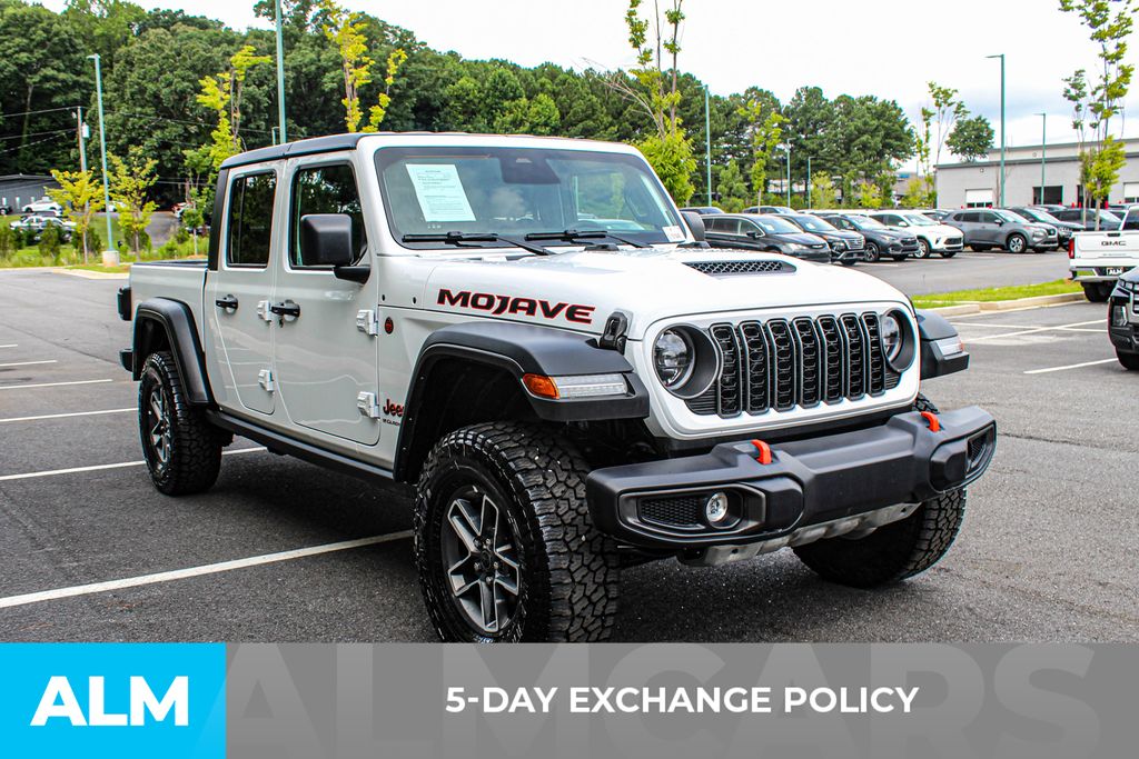 Used 2026 White Jeep Mojave image 3