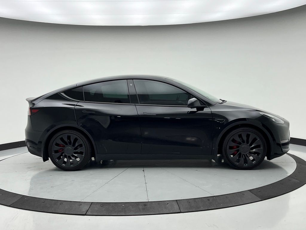 Thumbnail: 2022 Tesla Model Y - 4