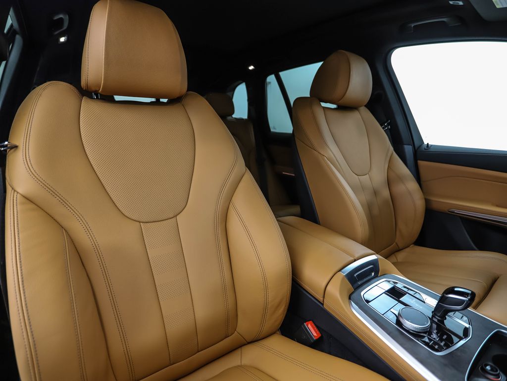 Thumbnail: 2022 BMW X5 - 32