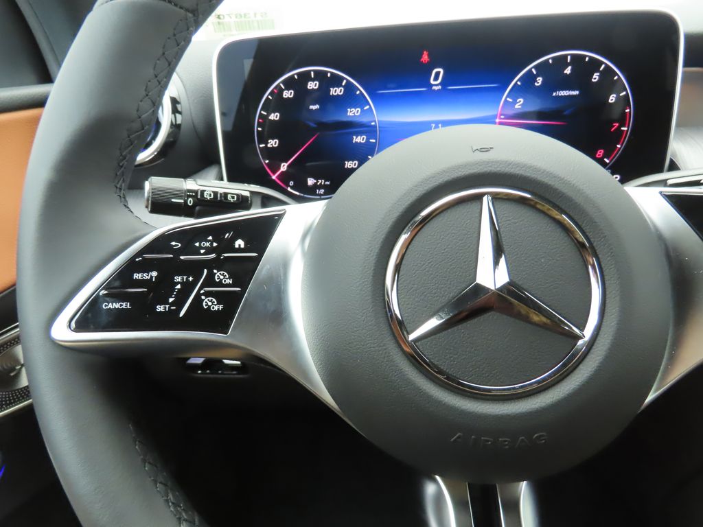 Thumbnail: 2025 Mercedes-Benz GLC - 11