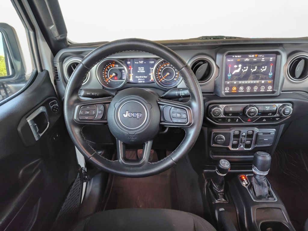 Used Car 2021 Jeep Gladiator  Willys For Sale Under $35,000 In Austin, Texas