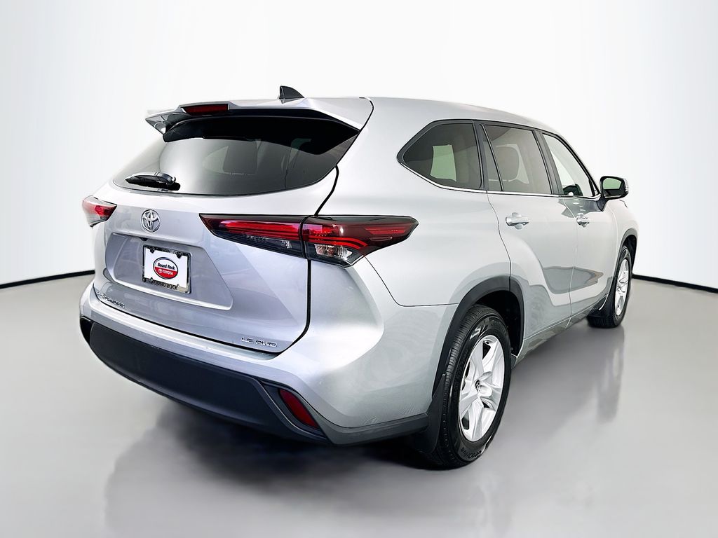 Thumbnail: 2024 Toyota Highlander - 5