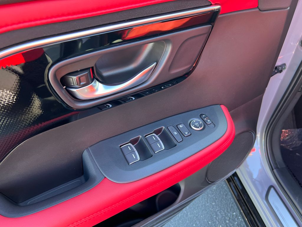 Thumbnail: 2025 Acura ADX - 13