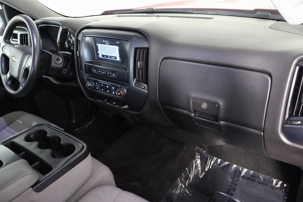 Thumbnail: 2018 Chevrolet Silverado 1500 - 9