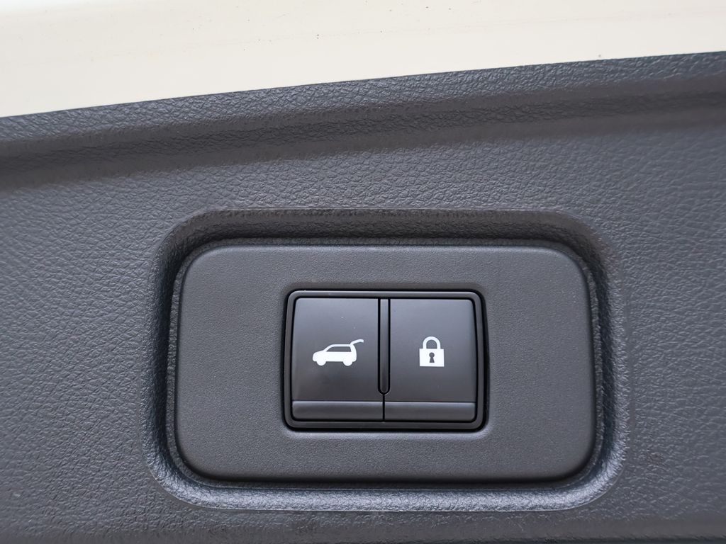 Used 2024 White Nissan SL image 21