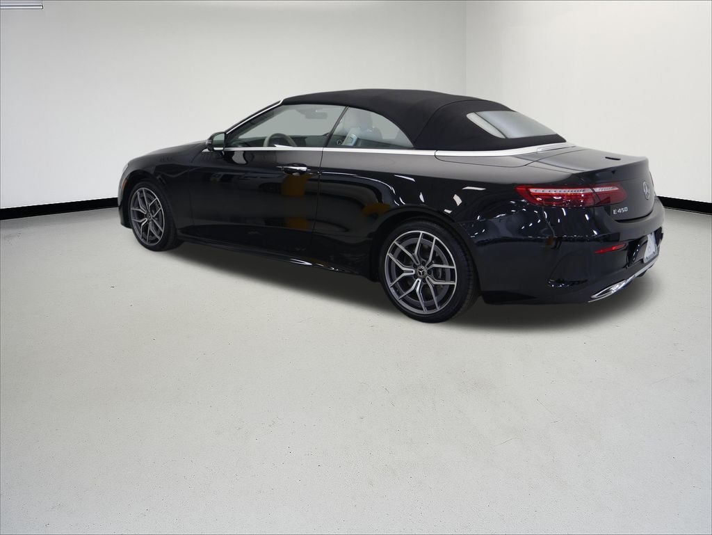 Thumbnail: 2023 Mercedes-Benz E-Class - 3