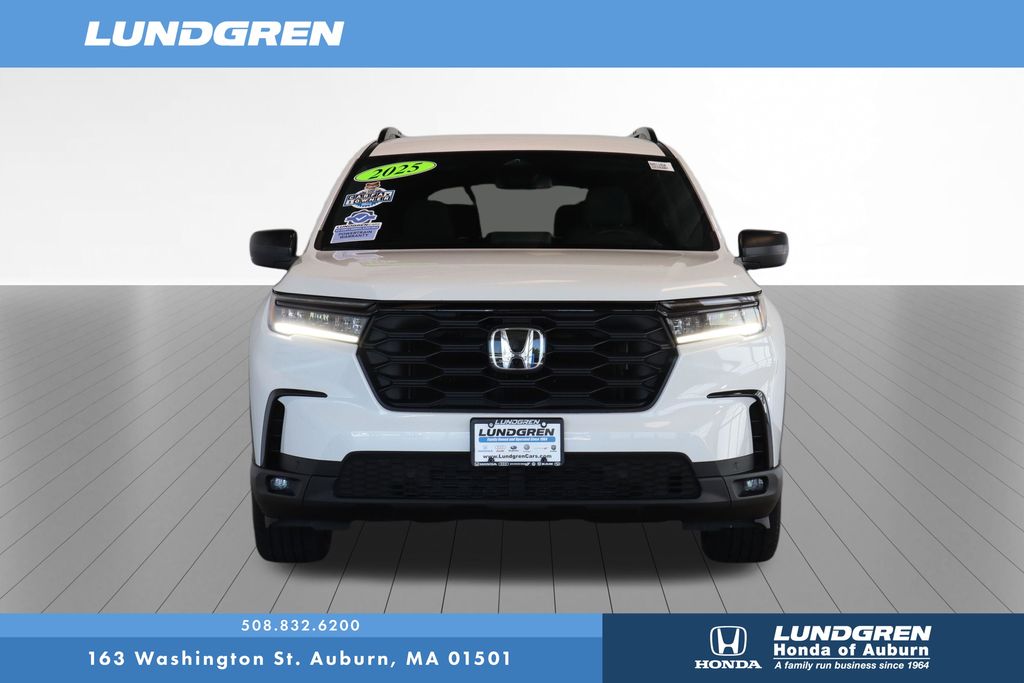 Used 2025 Honda Pilot SUV