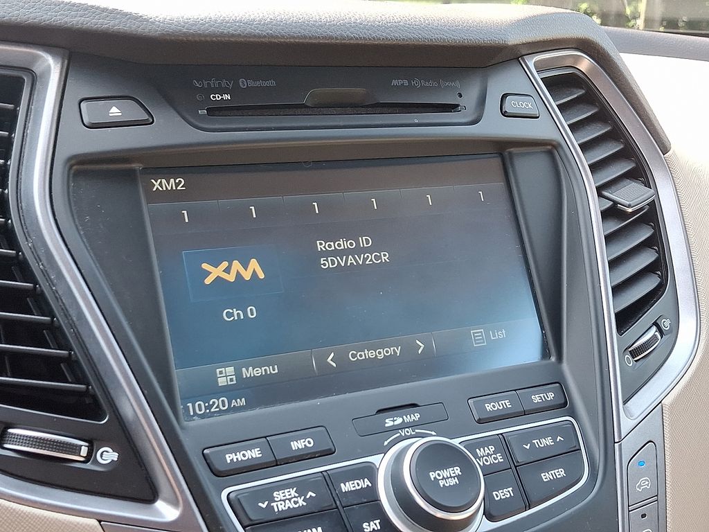 Thumbnail: 2013 Hyundai Santa Fe - 16