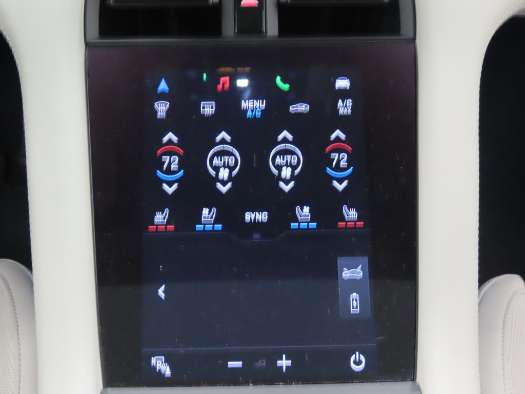 Thumbnail: 2023 Porsche Taycan - 28